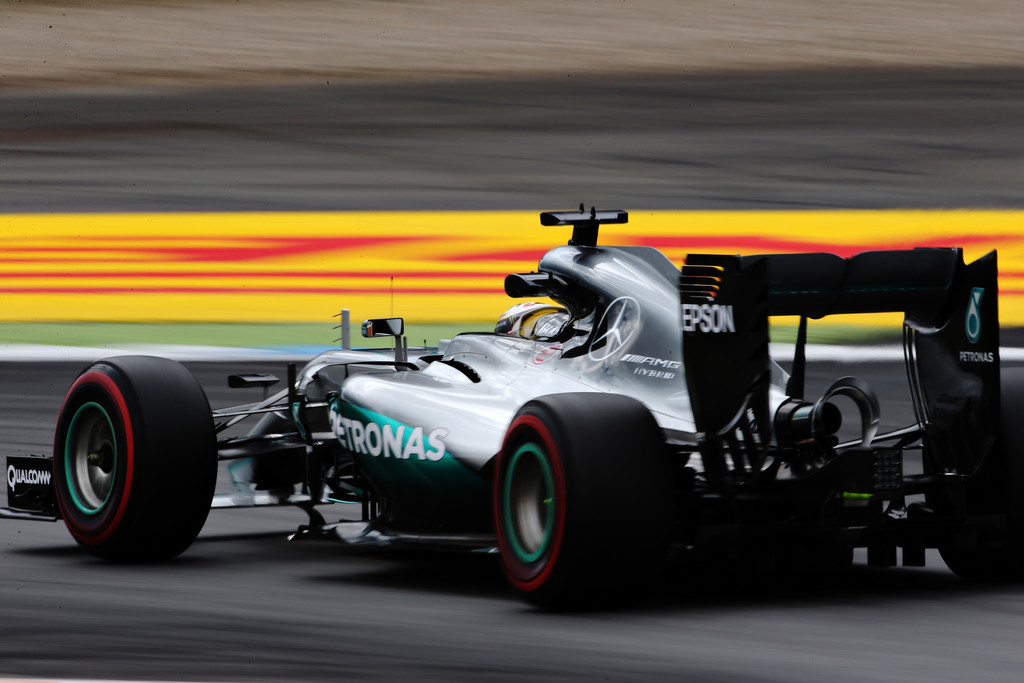 lewis_hamilton_f1_grand_prix_germany_practice_ypuans7oy6qx.jpg