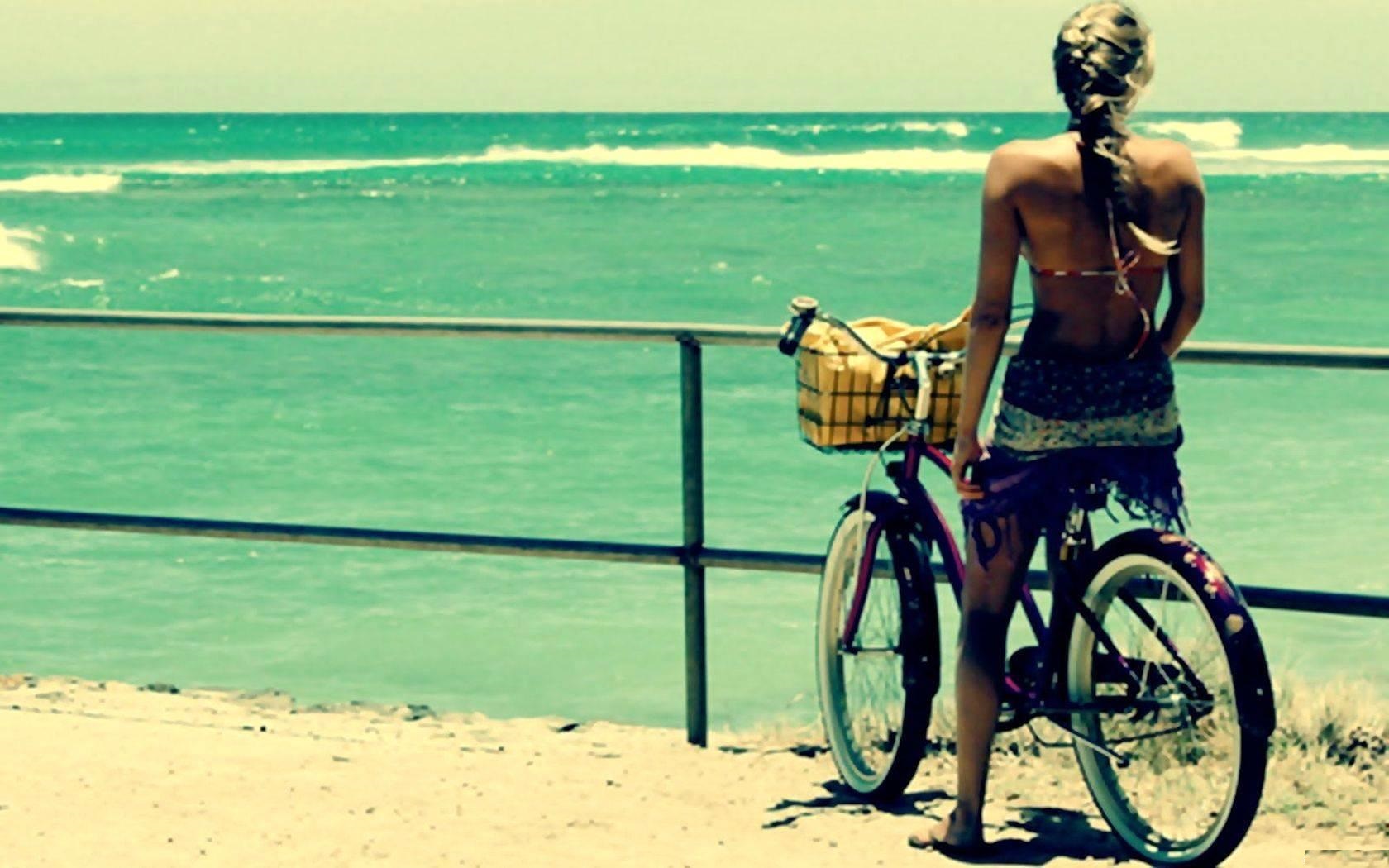 summer_becycle_girl.jpg