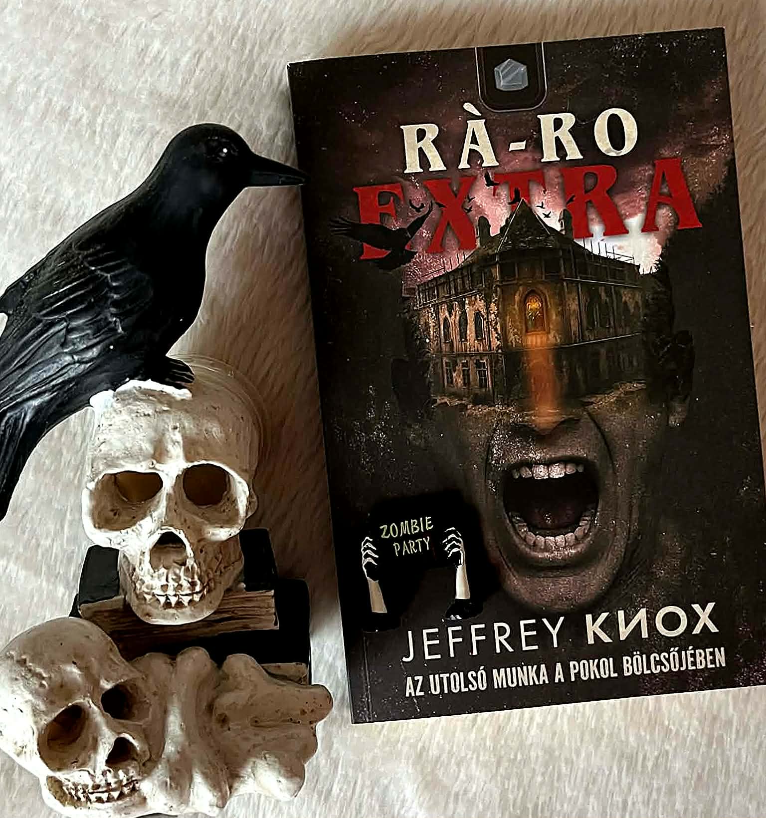 jeffrey_knox_ra-ro_extra.jpg