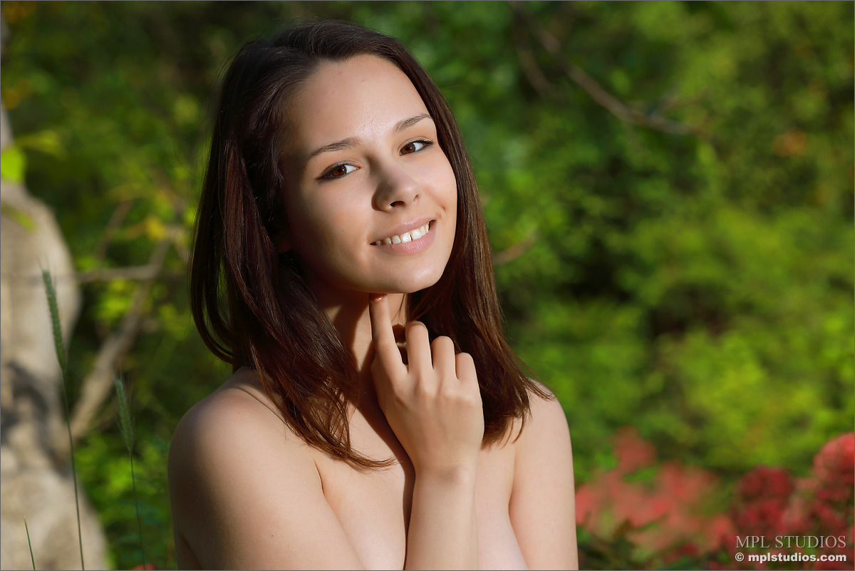 teen-shaved-brunette-arina-f-with-perky-tits-from-mplstudios-2.jpg