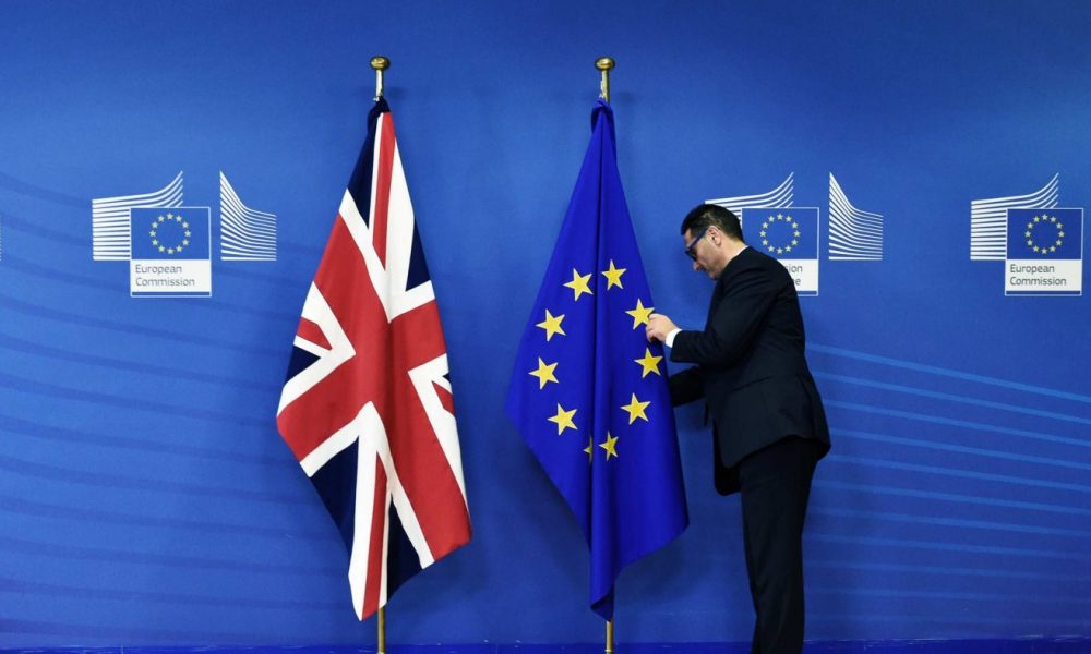 brexit_flags.jpg