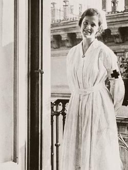 agnes_von_kurowsky_in_milan.jpg