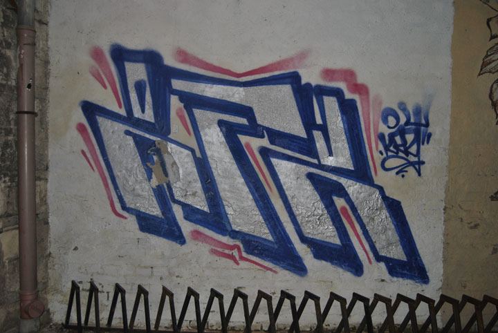 a-street-art-te-vagy-super8-35.jpg