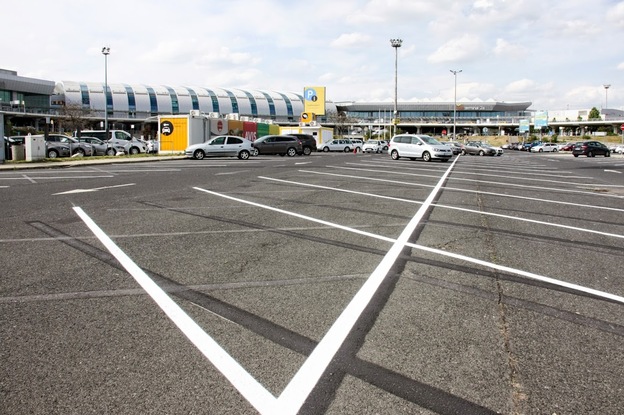 000004390_budapest_airport_xxl_parking6_jpg_jpg_maxi.jpg