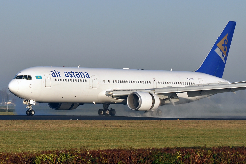 air_astana_boeing.jpg