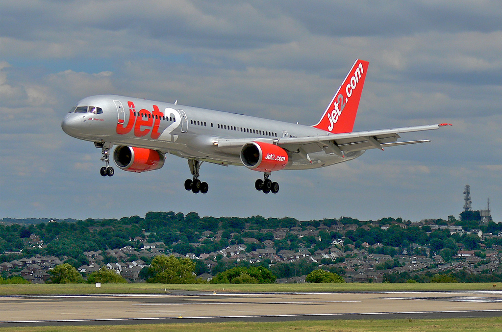 jet2_757_lba.jpg