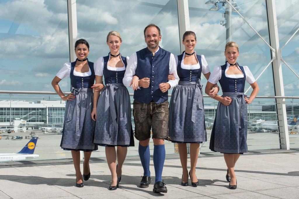 lufthansa_trachtencrew_2.jpg