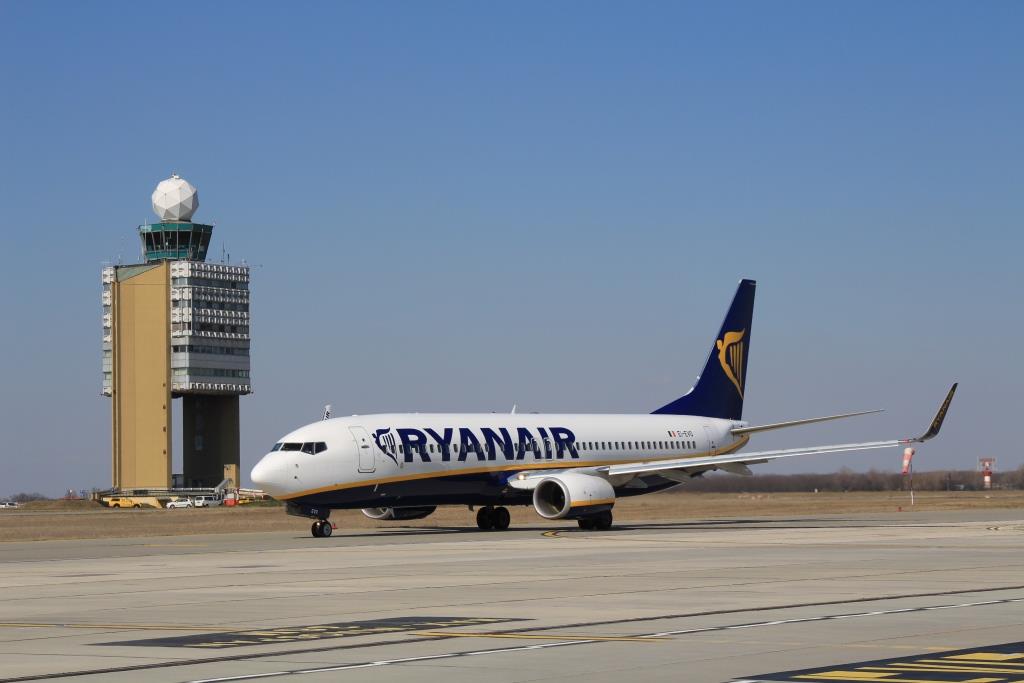 m-r-a-j-v-ny-rra-k-sz-l-budapesten-a-ryanair-bud-flyer