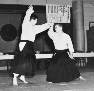 takuma-hisa-c1939.jpg