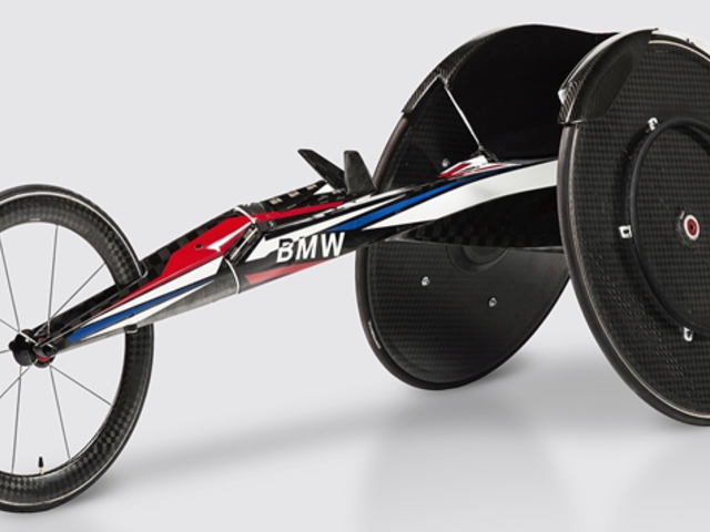Hipermodern kerekesszéket gyártott a BMW az olimpiára
