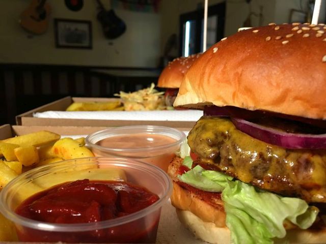 BpBurger (217) - Rock Burger Bár