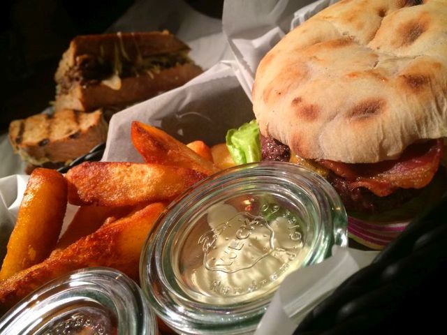 BpBurger (175) - BESTIA