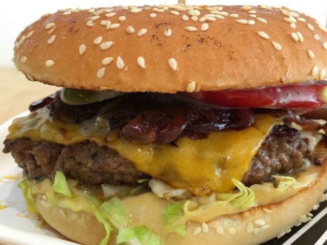 De mi az a Marmite? És a Buddies tényleg burgert csinált belőle?