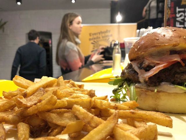 BpBurger (232) - Buddies Burger Blaha