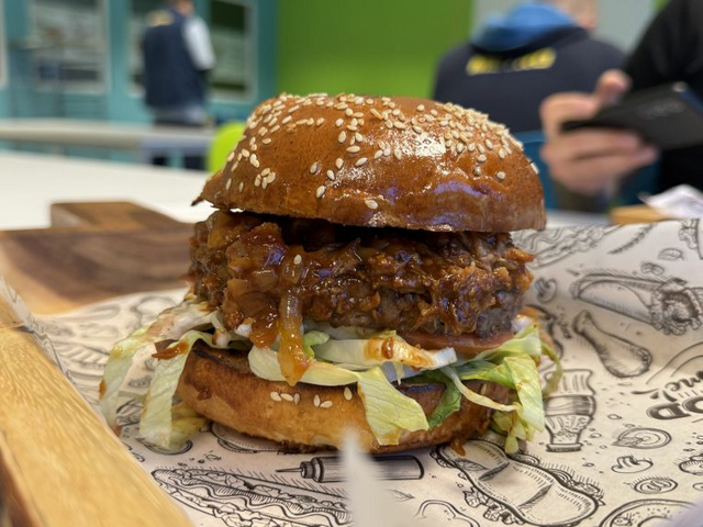 Újra itt a Burger House!