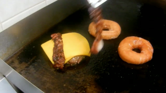 Luther Burger pop-up a Varietében