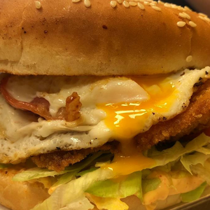 BpBurger (240) - Pesti Pipi