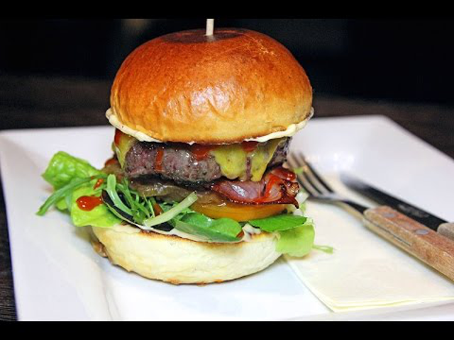 Te vettél már részt virtuális burgertúrán?