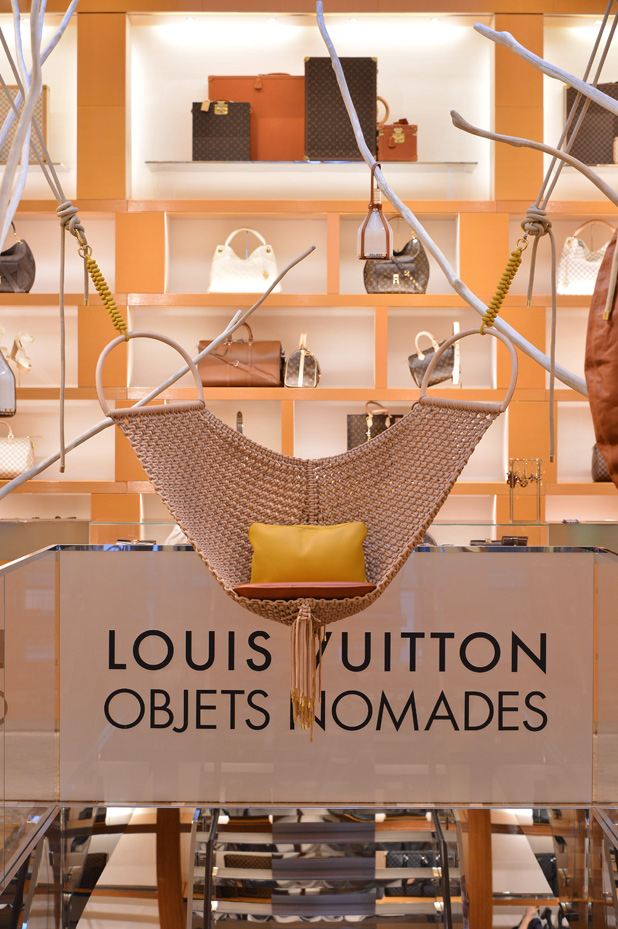 Louis-Vuitton-Objets-Nomades-Milano-Montenapoleone-(17).jpg