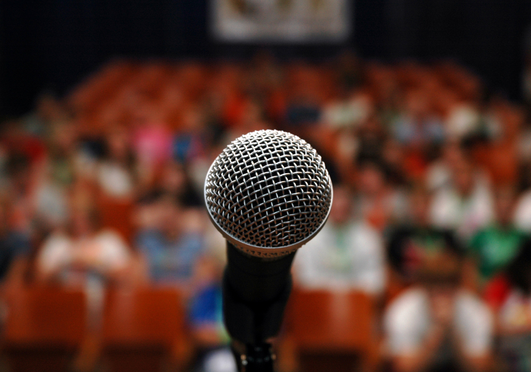 A leghatásosabb előadók titkai, avagy hogyan beszéljünk közönség előtt