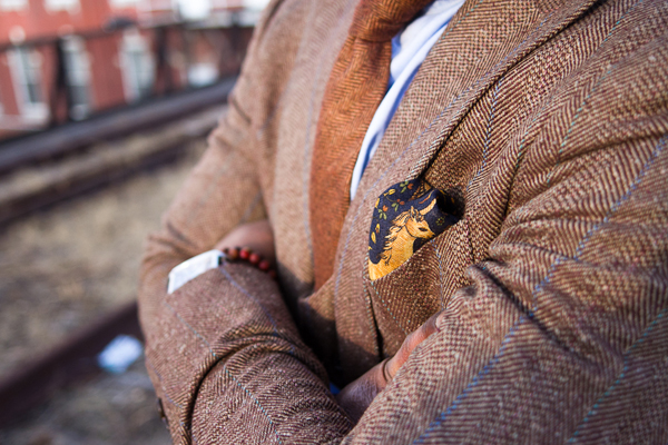 fall-fashion-for-men-tweed-suit-and-tie.jpg