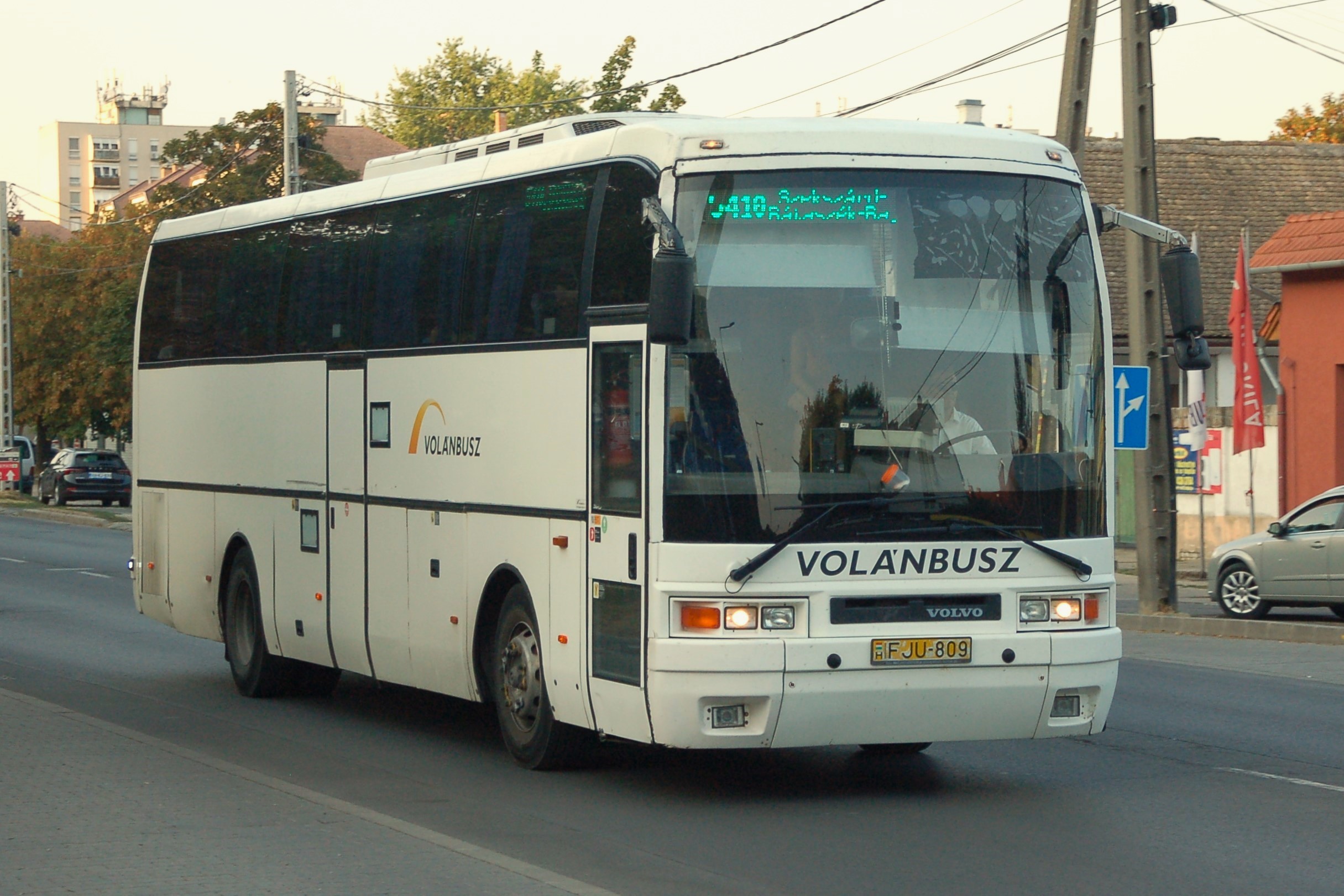 fju809_1.JPG