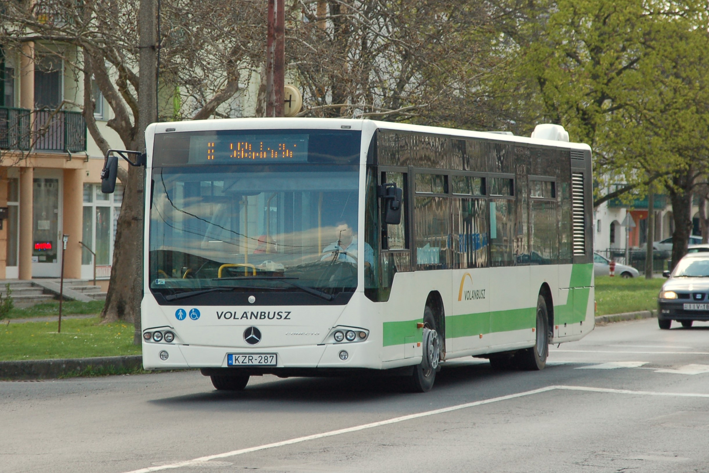 kzr287-2.JPG