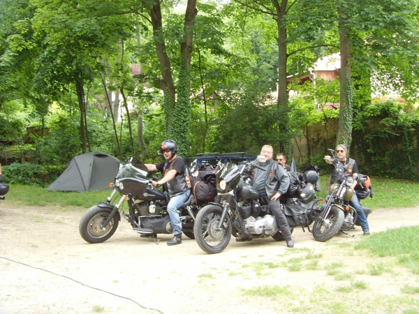 camping_bikers.JPG