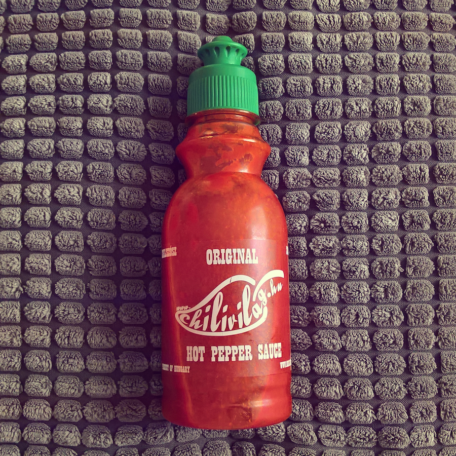 chilivilag-hot-pepper-sauce.jpg