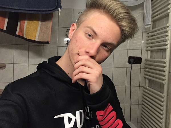3954518.jpg
