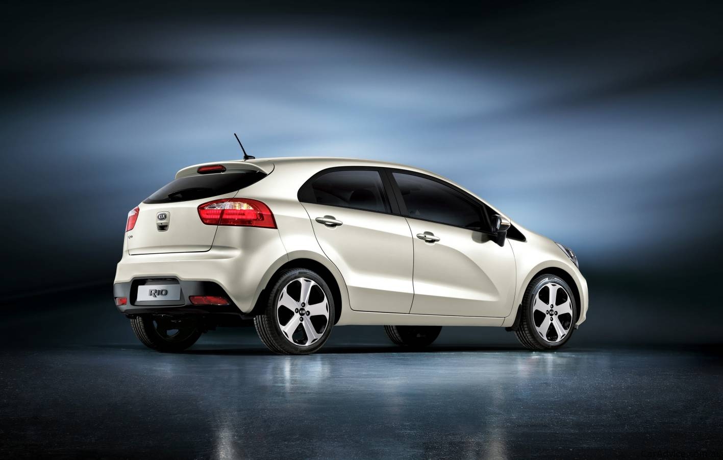 2011-kia-rio-2.jpg