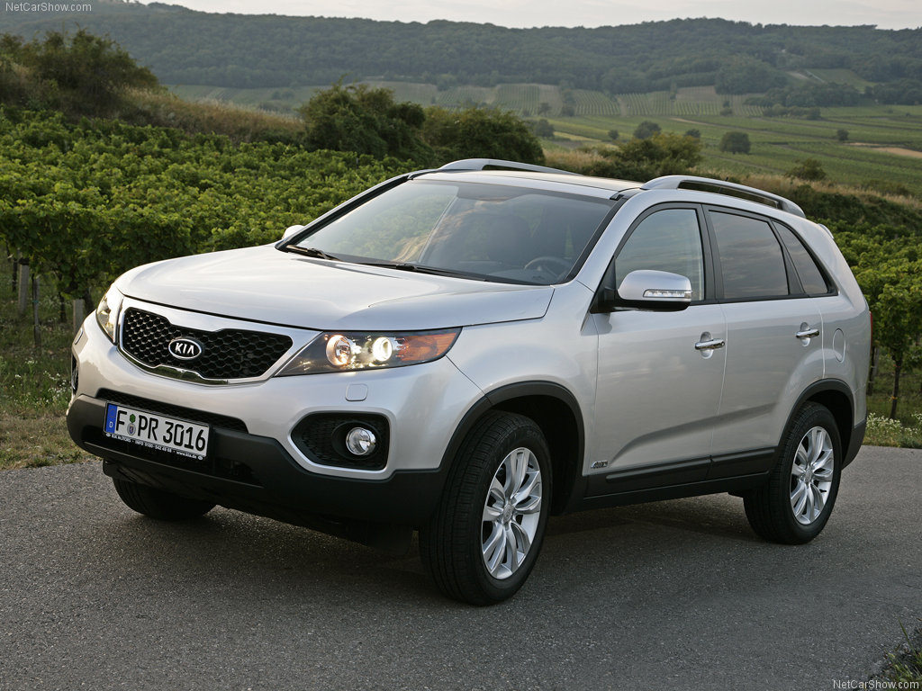 Kia-Sorento_2010_1024x768_wallpaper_01.jpg