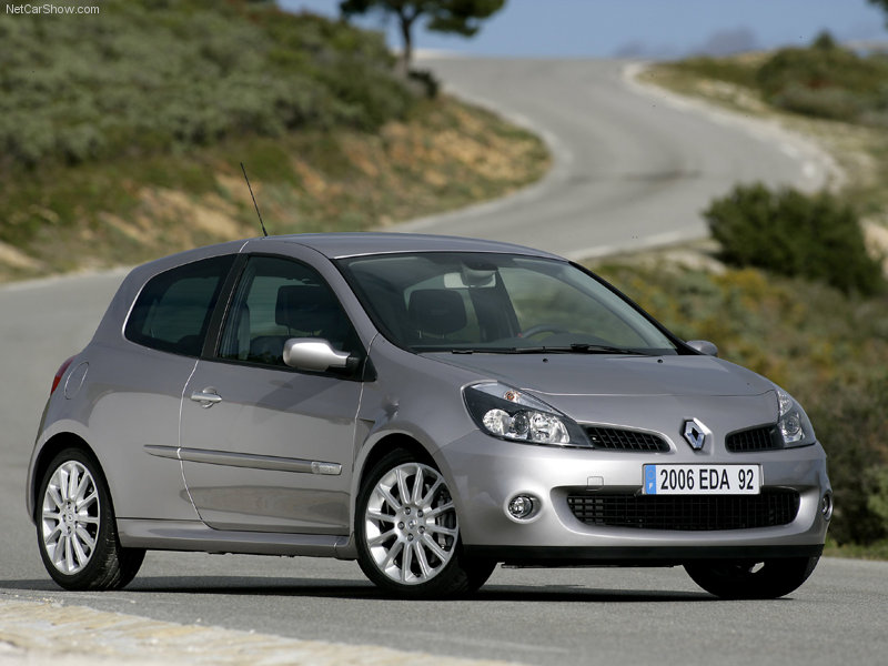 Renault-Clio_Sport_2006_800x600_wallpaper_06.jpg