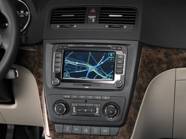 Touch-Screen-Columbus-Navigation-System-Skoda-Yeti-2011.jpg