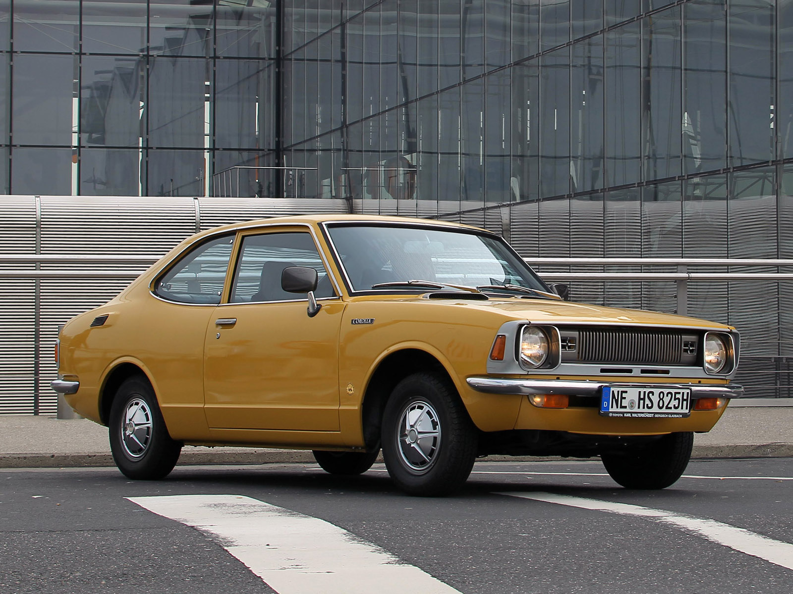 toyota_corolla-coupe-te27-1970-74_r2_jpg.jpg