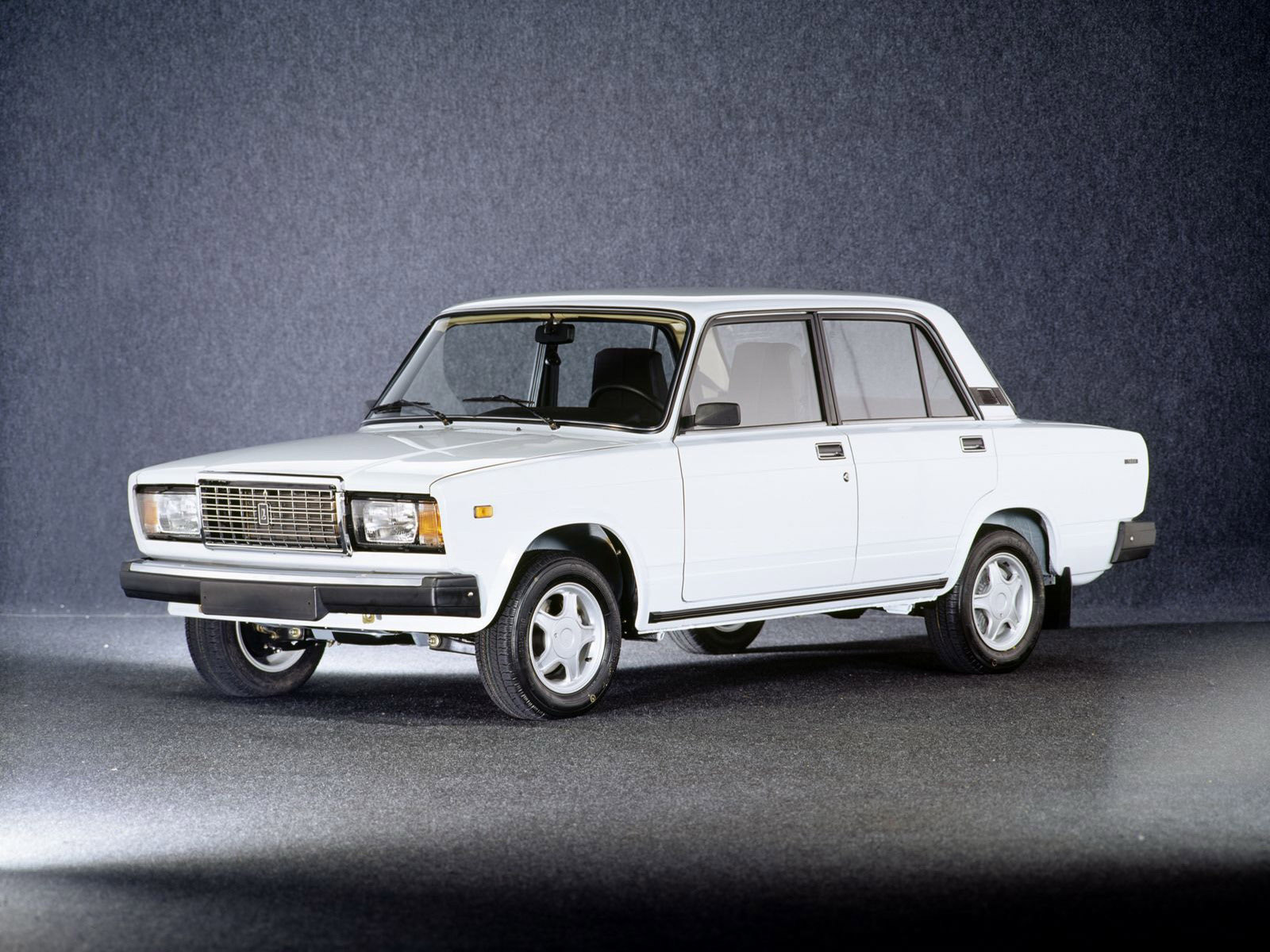 lada_2107-1992_r11_jpg.jpg