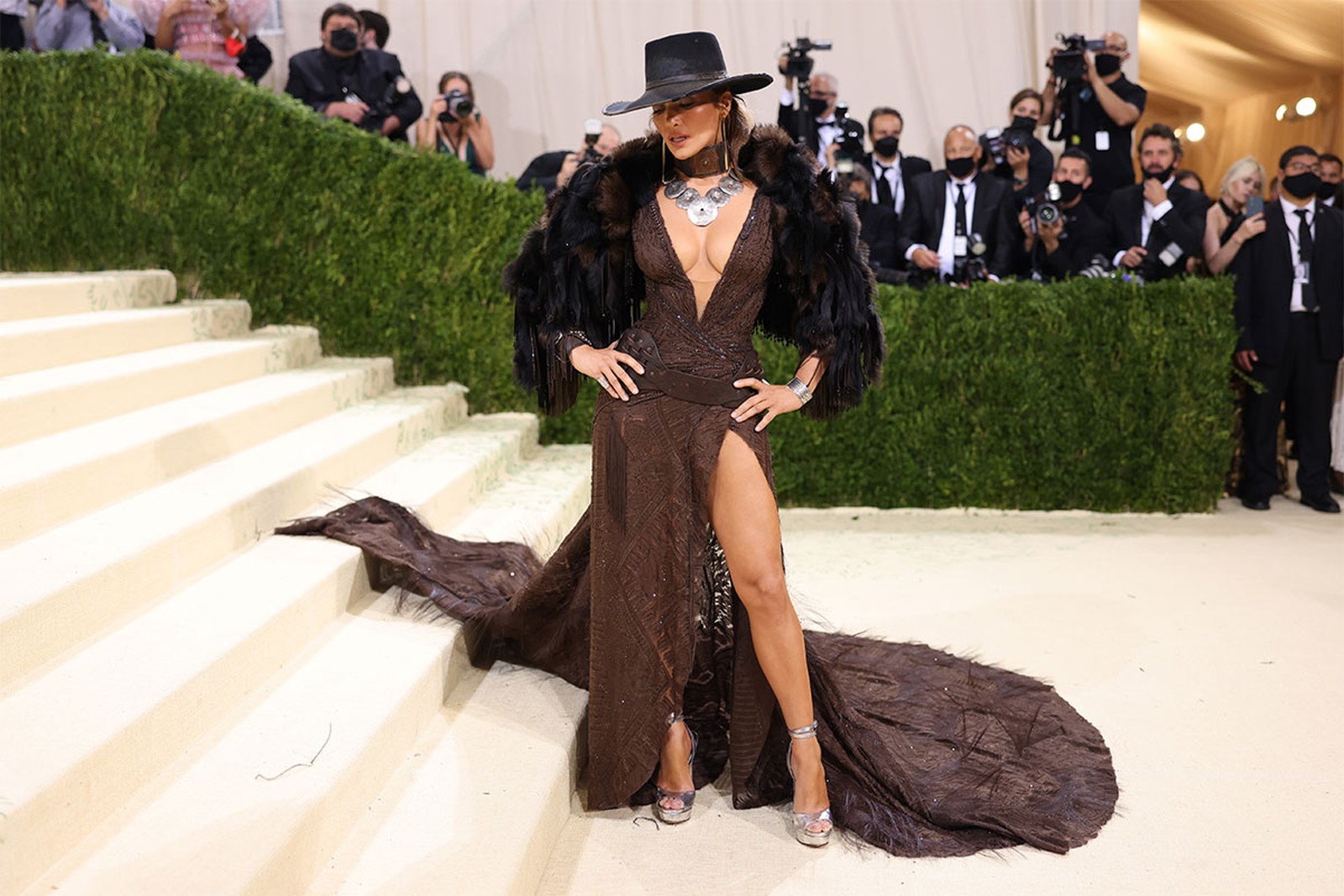 met-gala-2021-worst-dressed-outfits-gallery.jpg