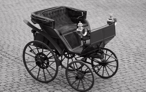 A parkolótól az első elektromos autóig