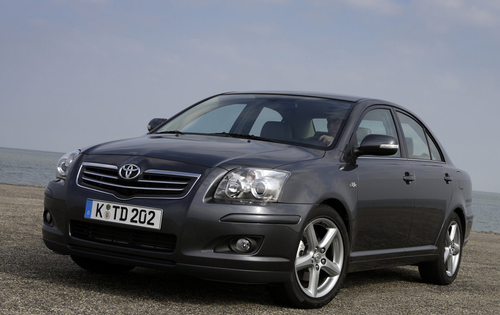 Erre figyelj, ha 2. generációs Toyota Avensist vásárolsz!