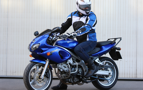 Motoroznék! – Öltözz fel rendesen!