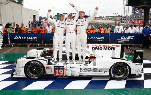 Porschéval terepen? Miért is ne?