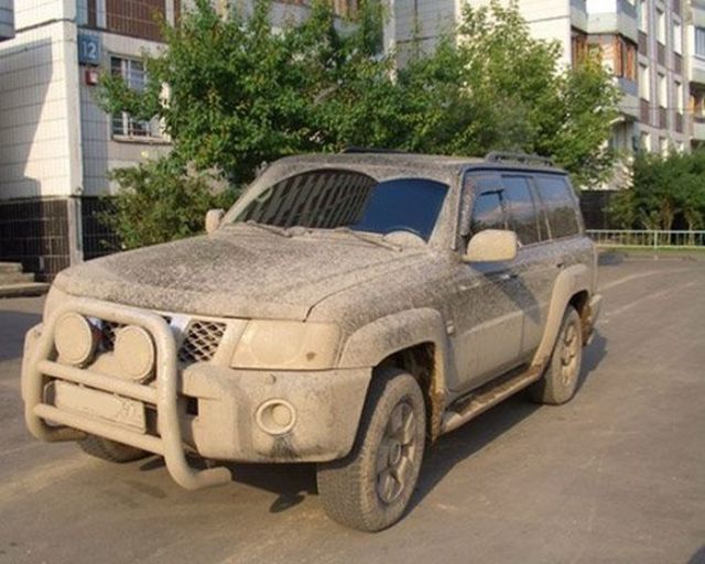 really_dirty_cars_from_russia_640_10.jpg