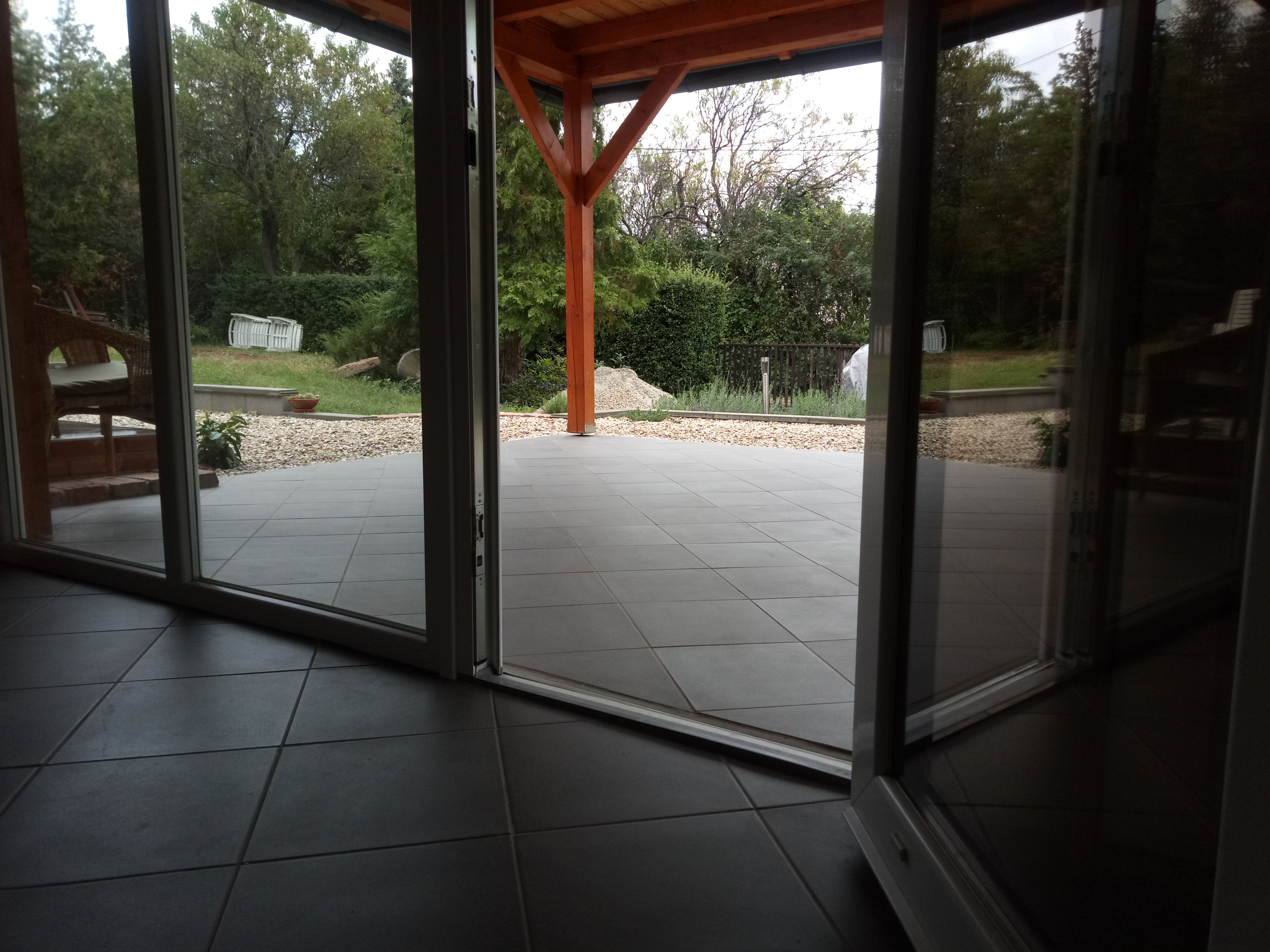 veranda1.jpg