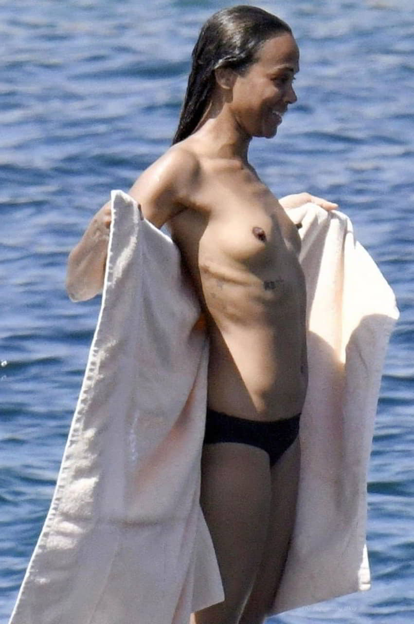zoe-saldana-topless-on-a-boat-during-her-sardinian-getaway-2-3.jpg