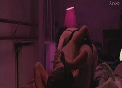 Charlotte_Gainsbourg-Asia_Argento-Do_Not_Disturb-02.jpg
