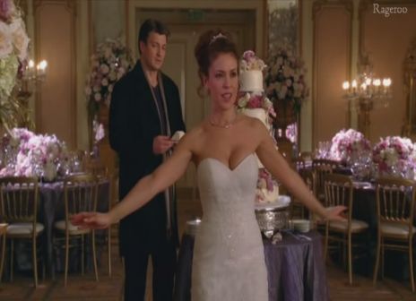 Alyssa_Milano-Castle_S2E12-03.jpg