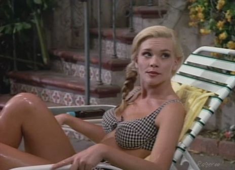 Amy_Locane-Melrose_Place_S1E04.jpg