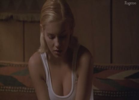 Elisha_Cuthbert-24_S2E13-04.jpg