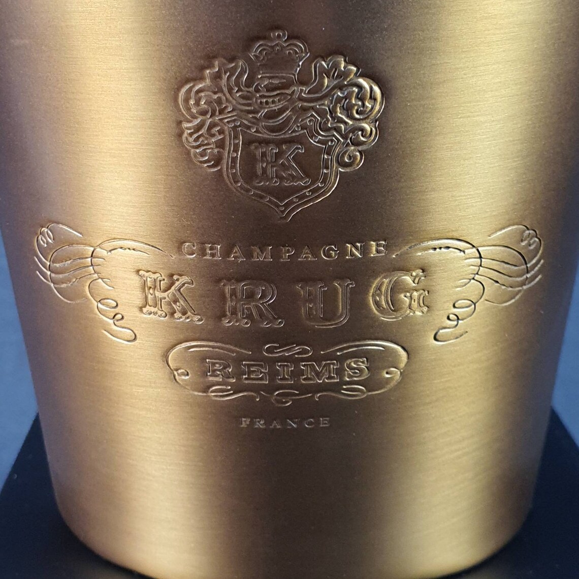 champagne_gift_bags_accessories_equipment_krug_ice_bucket_champagne_cooler_for_sale_5.jpg