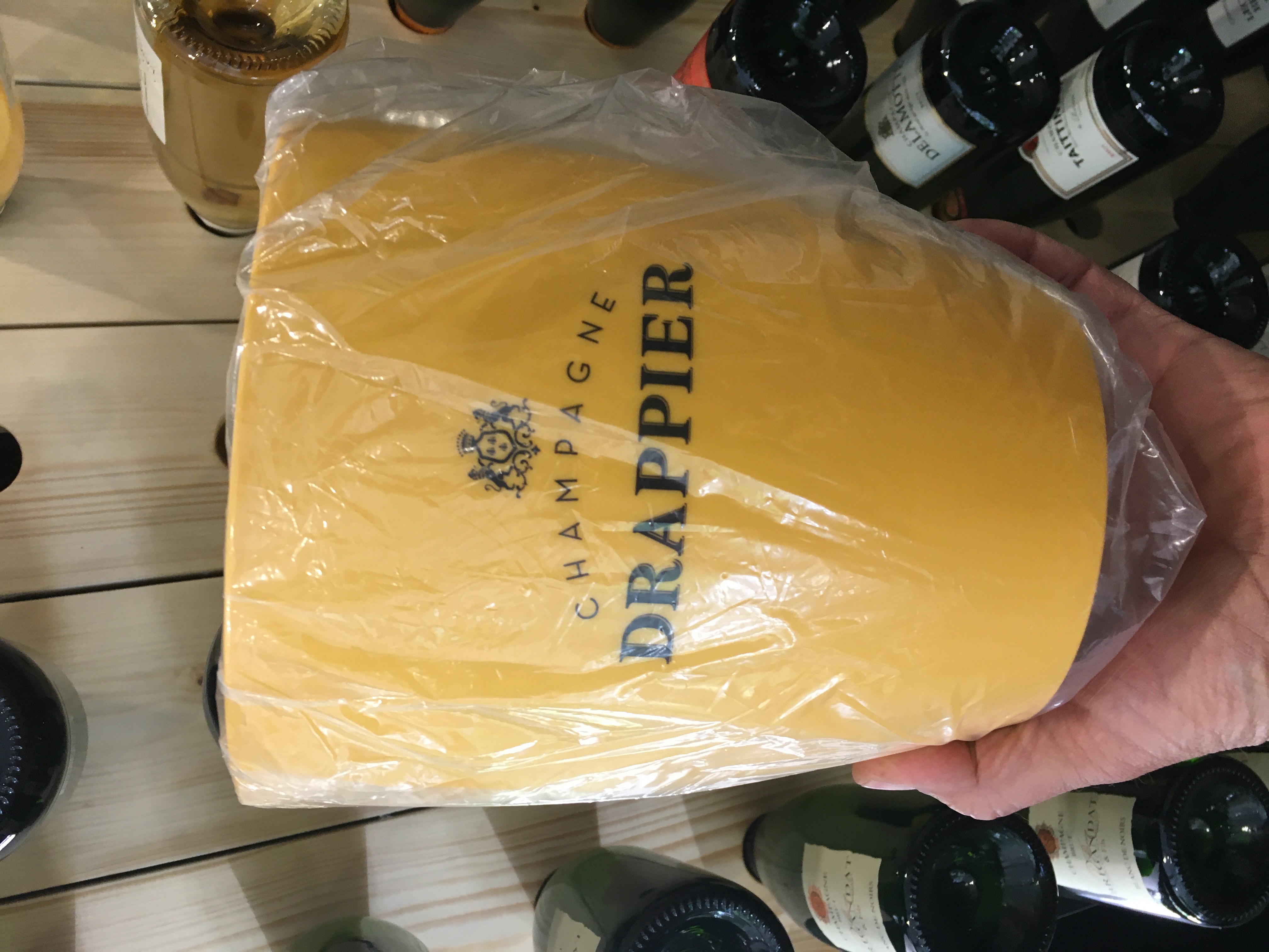 drappier_champagne_yellow_ice_bucket_cooler_for_sale_champagneclub_9.JPG
